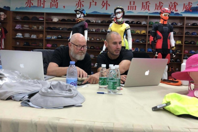Çin Dragon One Apparel Company Limited şirket Profili