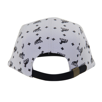 Metal rozet logosu ve deri kayışlı basılı PU 5 panel kamp şapkası